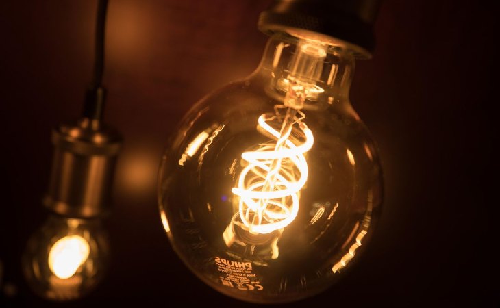 Who Invented The Light Bulb Popular Quizz